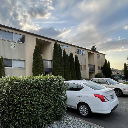 Shared Space With Private Room In Beautiful Lakefront Apartment Federal Way Exterior foto