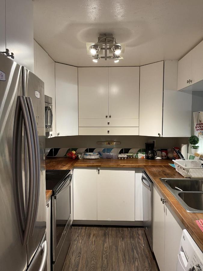 Shared Space With Private Room In Beautiful Lakefront Apartment Federal Way Exterior foto